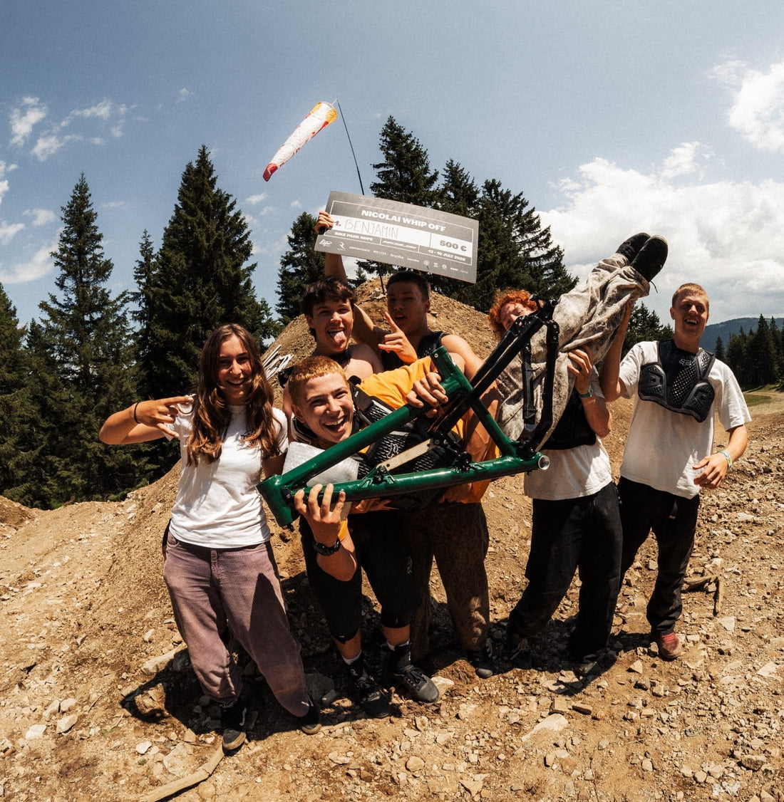 SHEESH FREERIDE SQUAD RIDER Benjamin Schneider gewinnt den Whip Off bei den Flatoutdays 2026