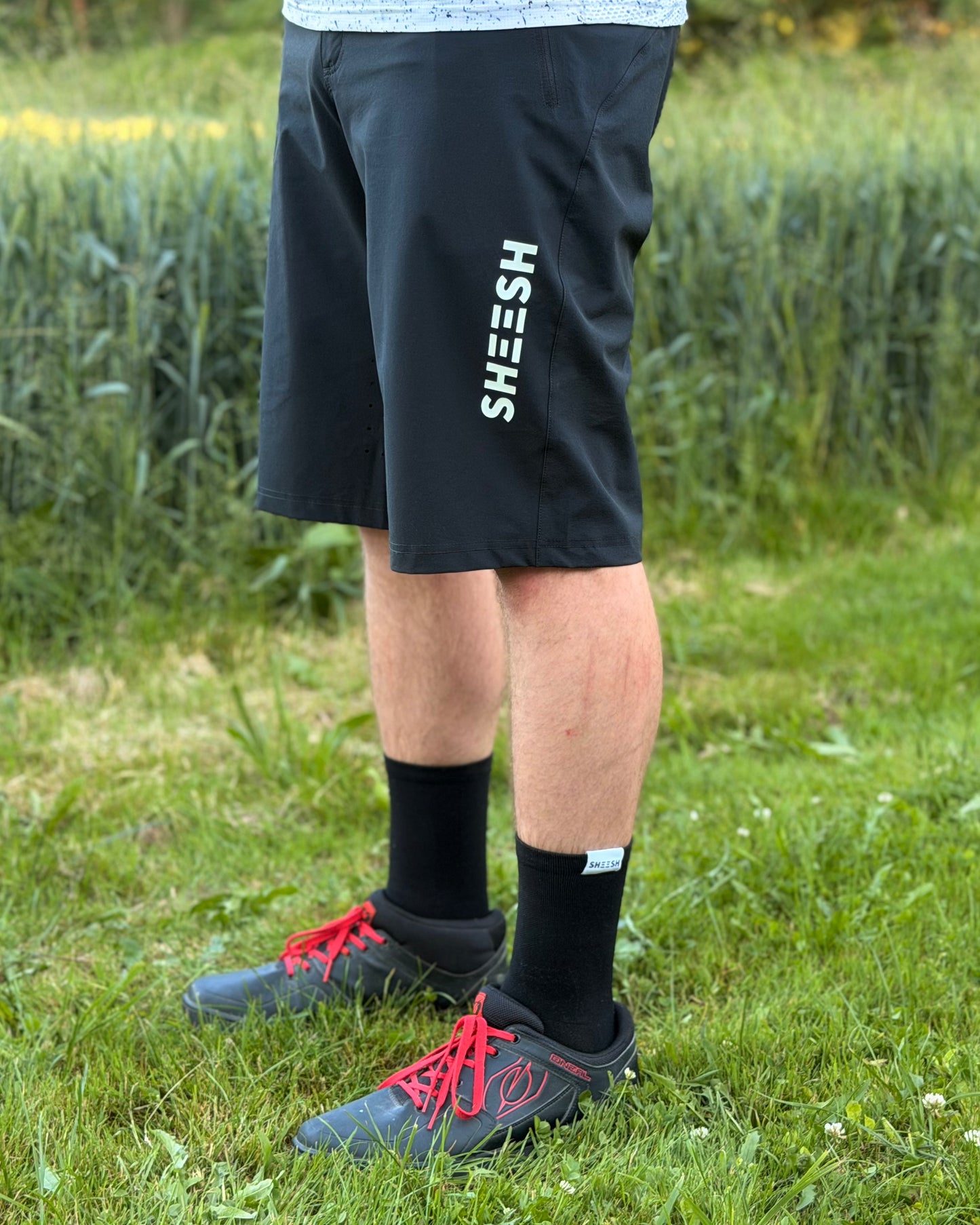 SHEESH 80's Partylaps Shorts Blackbeauty