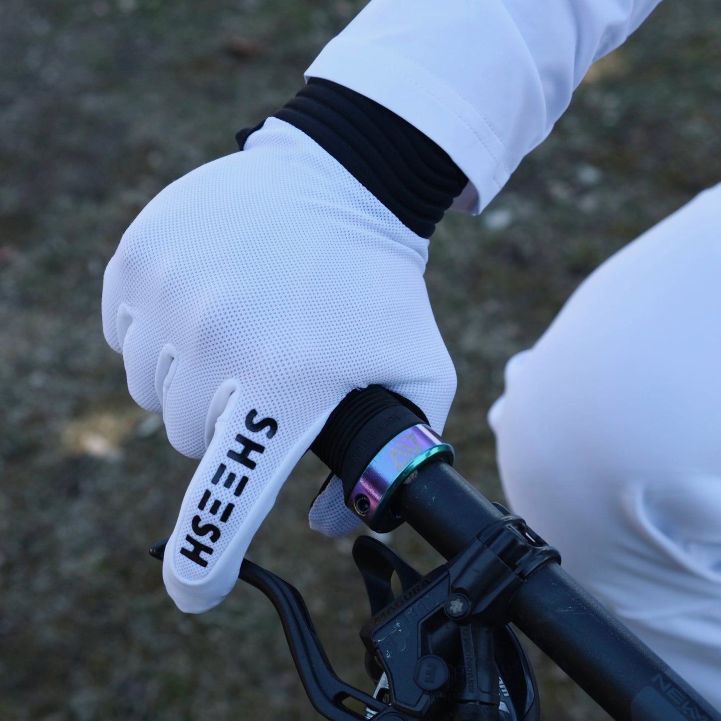SHEESH 80's Partylaps Gloves Powderwhite