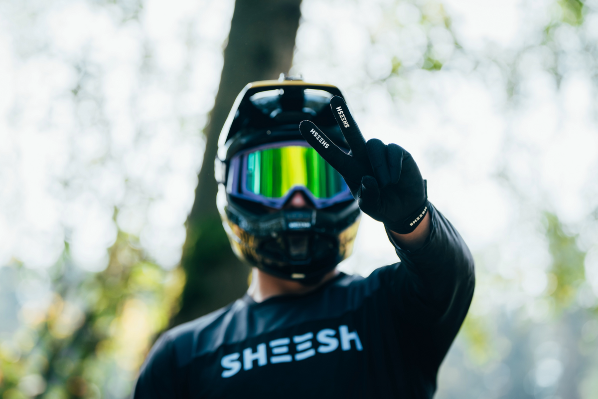 SHEESH - MTB und MX Ausrüstung und Bekleidung - sheesh-gear.com